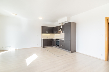 Pronájem bytu 1+kk v osobním vlastnictví 37 m², Praha 9 - Letňany