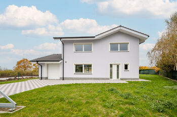 Prodej domu 167 m², Jenišov