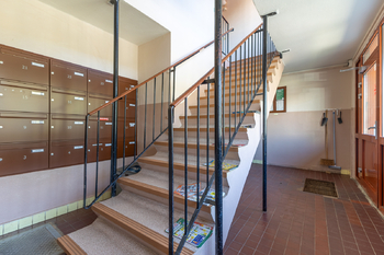 Prodej bytu 1+kk v osobním vlastnictví 35 m², Kladno