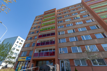 Prodej bytu 1+kk v osobním vlastnictví 35 m², Kladno