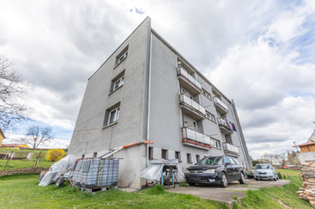 Prodej nájemního domu 472 m², Besednice
