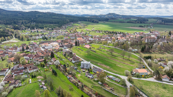 Prodej nájemního domu 472 m², Besednice