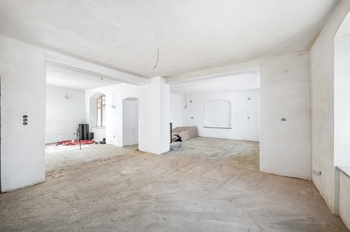 Prodej domu 550 m², Volyně