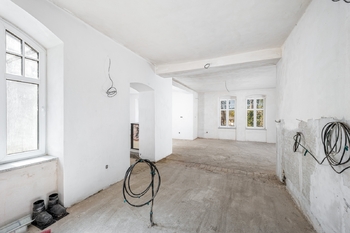 Prodej domu 550 m², Volyně