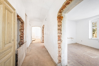 Prodej domu 550 m², Volyně