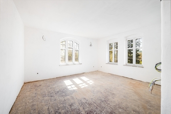 Prodej domu 550 m², Volyně