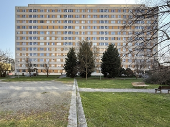 Prodej bytu 3+kk v osobním vlastnictví 61 m², Praha 4 - Lhotka