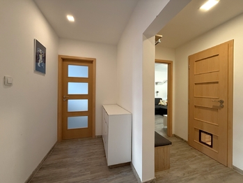 Prodej bytu 3+kk v osobním vlastnictví 61 m², Praha 4 - Lhotka