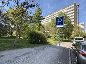 Prodej bytu 3+kk v osobním vlastnictví 61 m², Praha 4 - Lhotka