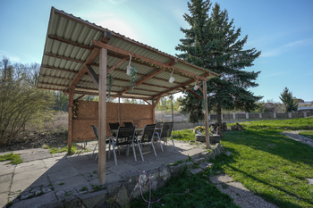 Prodej domu 270 m², Zabrušany