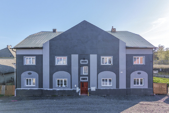 Prodej domu 270 m², Zabrušany