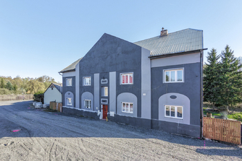 Prodej domu 270 m², Zabrušany