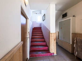 Prodej domu 270 m², Zabrušany