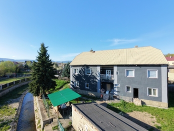 Prodej domu 270 m², Zabrušany