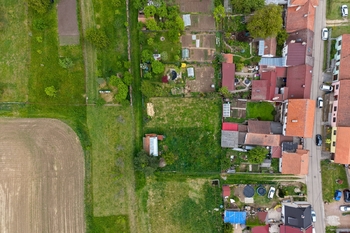 Prodej pozemku 826 m², Zbraslav