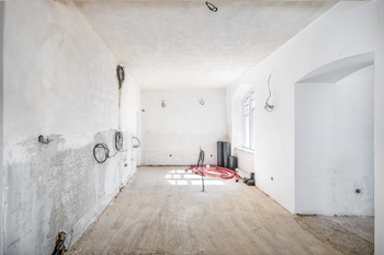 Prodej domu 550 m², Volyně