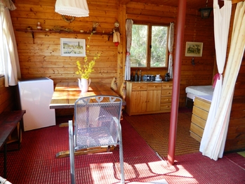 Detail pokoje. - Prodej chaty / chalupy 54 m², Samopše