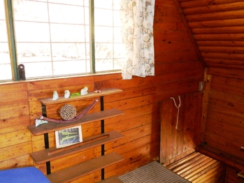 Vstup do podkroví. - Prodej chaty / chalupy 54 m², Samopše