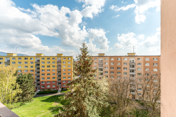 Prodej bytu 3+1 v osobním vlastnictví 77 m², Chomutov