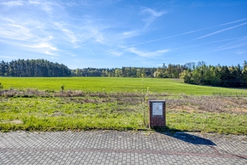 Pohled na pozemek - Prodej pozemku 941 m², Nová Ves pod Pleší