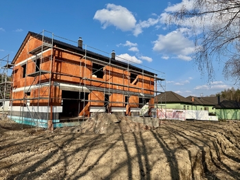 Pozemek v soukromí - Prodej domu 139 m², Struhařov