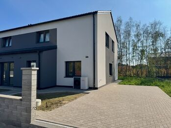 Kvalitní novostavba u lesa - Prodej domu 139 m², Struhařov