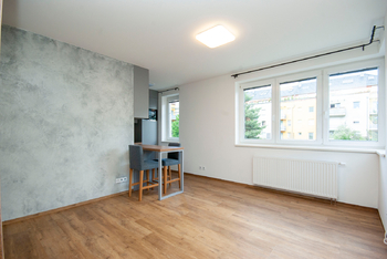 Pronájem bytu 1+kk v osobním vlastnictví 45 m², Praha 4 - Kunratice