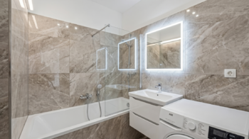 Prodej bytu 1+1 v osobním vlastnictví 36 m², Praha 8 - Troja