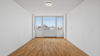 Prodej bytu 1+1 v osobním vlastnictví 36 m², Praha 8 - Troja