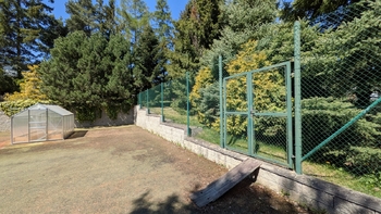 Prodej pozemku 1615 m², Buřenice