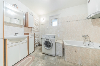 Prodej domu 363 m², Kamýk nad Vltavou