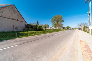 Prodej pozemku 982 m², Strachotín