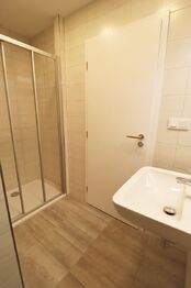 Pronájem bytu 1+kk v osobním vlastnictví 30 m², Praha 9 - Hloubětín