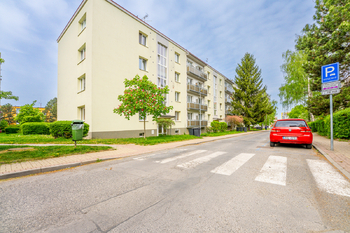 ul. Šumperská - Prodej bytu 2+1 v osobním vlastnictví 52 m², Praha 9 - Letňany
