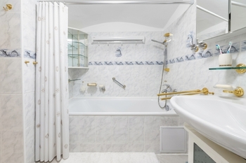 Prodej domu 320 m², Hřensko