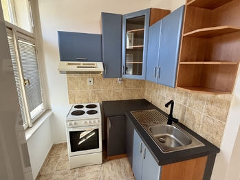 Prodej bytu 2+kk v osobním vlastnictví 43 m², Praha 8 - Libeň