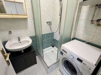 Prodej bytu 2+kk v osobním vlastnictví 43 m², Praha 8 - Libeň