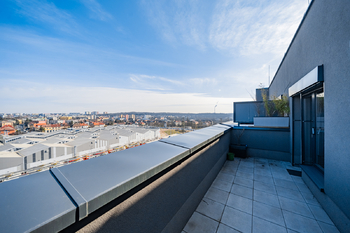 Prodej bytu 3+kk v osobním vlastnictví 78 m², Praha 9 - Hloubětín