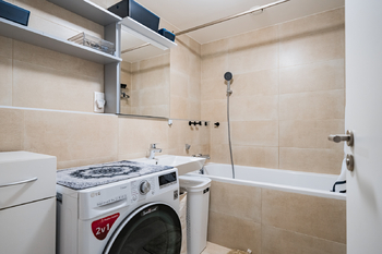 Prodej bytu 3+kk v osobním vlastnictví 78 m², Praha 9 - Hloubětín