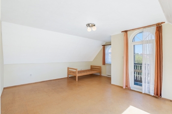 Interiér 2.NP - Prodej domu 144 m², Libiš