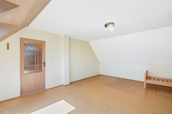 Interiér 2.NP - Prodej domu 144 m², Libiš