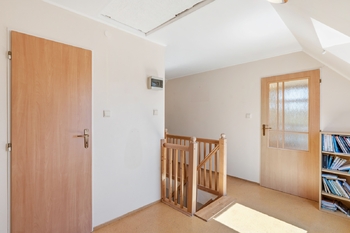 Interiér 2.NP - Prodej domu 144 m², Libiš