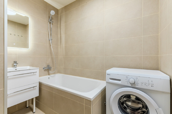 Prodej bytu 2+kk v osobním vlastnictví 45 m², Praha 10 - Horní Měcholupy