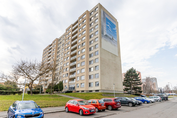 Prodej bytu 2+kk v osobním vlastnictví 45 m², Praha 10 - Horní Měcholupy