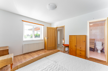 Pronájem domu 184 m², Malá Hraštice