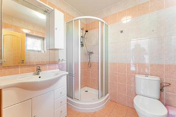 Pronájem domu 184 m², Malá Hraštice