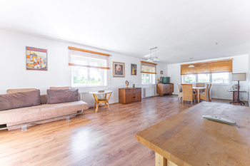 Pronájem domu 184 m², Malá Hraštice