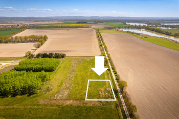 Prodej pozemku 801 m², Čejkovice