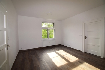 Pokoj s kuchyňskou linkou - Pronájem bytu 1+1 v osobním vlastnictví 64 m², Písek