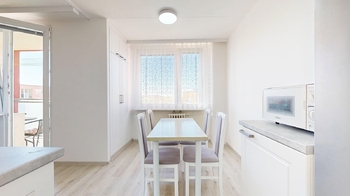 Prodej bytu 3+1 v osobním vlastnictví 75 m², Praha 9 - Černý Most